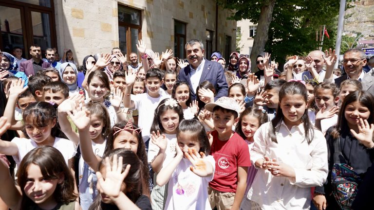 Bakan Tekin, Bayburt’a Ziyarette Bulundu