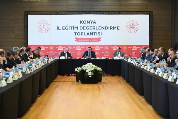 Bakan Tekin, Konya’da İl Eğitim Değerlendirme Toplantısına Katıldı