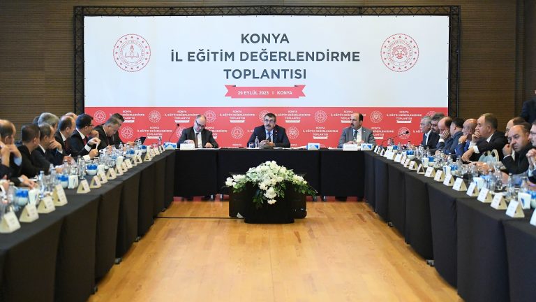 Bakan Tekin, Konya’da İl Eğitim Değerlendirme Toplantısına Katıldı