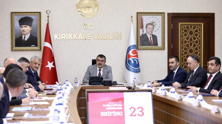 Bakan Tekin, Kırıkkale’de İl Eğitim Değerlendirme Toplantısına Katıldı