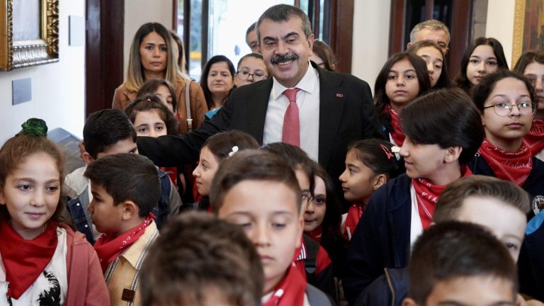 “Şanlı Cumhuriyetimizin 100. Yılı’nı Gurur ve Umutla Kutluyoruz”