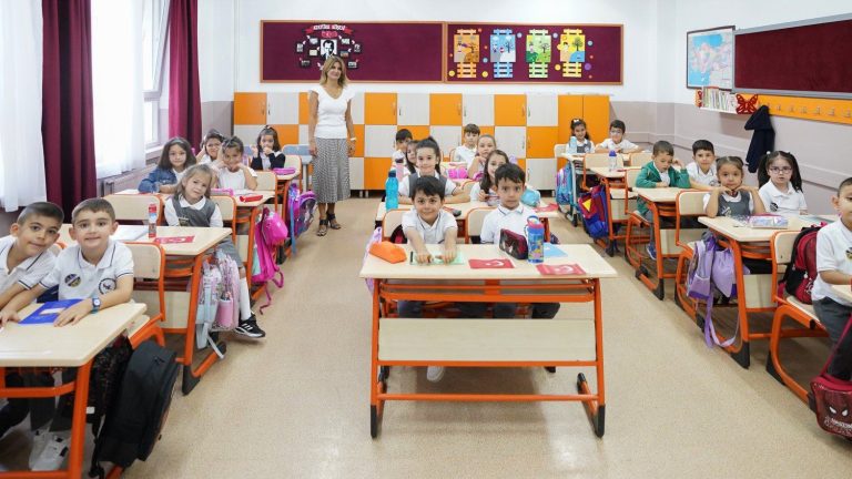 30 Ekim Pazartesi Günü Okullar Bir Gün Tatil İlan Edildi