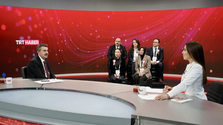 Bakan Tekin TRT Haber Canlı Yayınında Gündeme İlişkin Soruları Yanıtladı