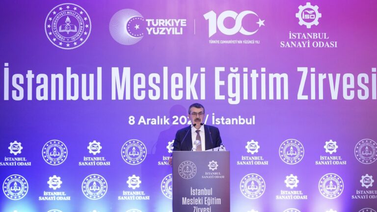 Bakan Yusuf Tekin, İstanbul Mesleki Eğitim Zirvesi’ne Katıldı