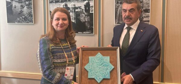 Bakan Tekin, Romanya Eğitim Bakanı Deca ile Görüştü