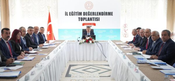 Bakan Yusuf Tekin, Sinop’ta İl Eğitim Değerlendirme Toplantısına Katıldı