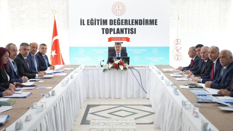 Bakan Yusuf Tekin, Sinop’ta İl Eğitim Değerlendirme Toplantısına Katıldı