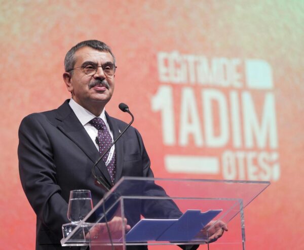 Milli Eğitim Bakanı Tekin, “Eğitimde Bir Adım Ötesi Zirvesi”ne Katıldı