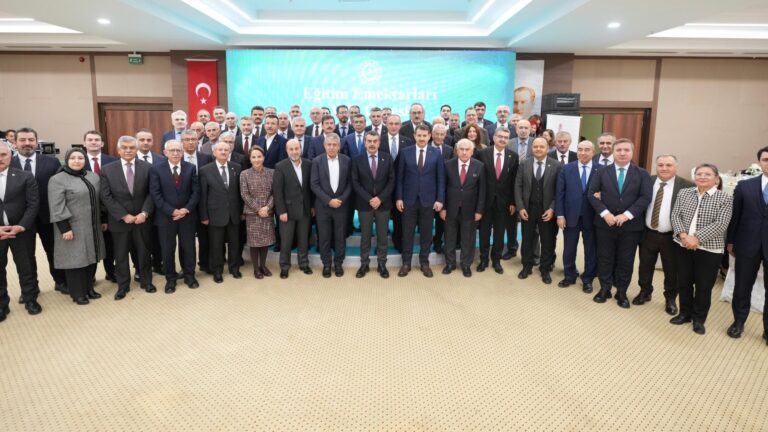 MEB’den “Eğitim Emektarları Vefa Buluşması”