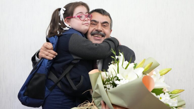 Bakan Tekin, “Bütünleştirici Eğitim Modülleri Tanıtım Programı”na Katıldı