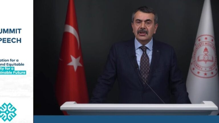 Bakan Tekin, 4. İstanbul Eğitim Zirvesi’ne Video Mesaj Gönderdi