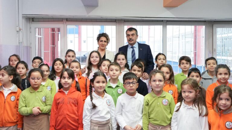 Bakan Tekin, Ankara’da “Dönem Sonu Faaliyet Haftası” Etkinliklerine Katıldı