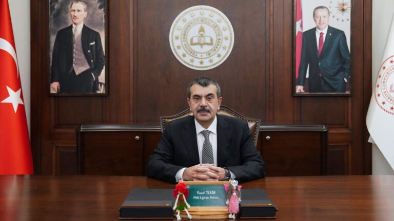 Bakan Tekin, Şehit Öğretmen Necmettin Yılmaz’ı Andı