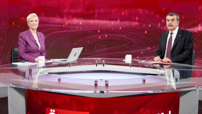 Bakan Tekin, TRT Haber Canlı Yayınında Soruları Yanıtladı