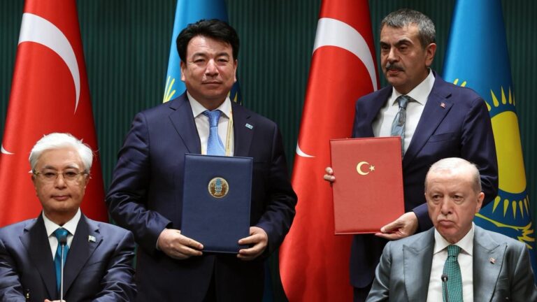 Türkiye ile Kazakistan Arasında Eğitim Alanında İş Birliği Anlaşması İmzalandı