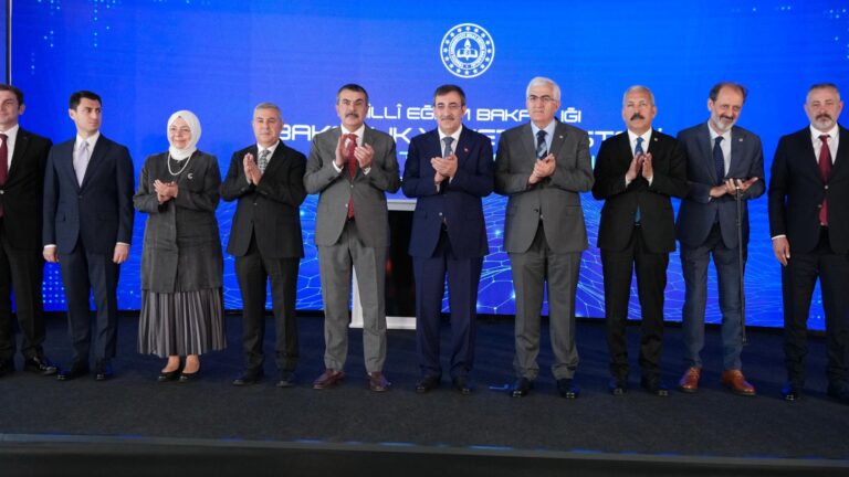 Cumhurbaşkanı Yardımcısı Yılmaz Ve Bakan Tekin, “MEBBYS” Tanıtım Programına Katıldı