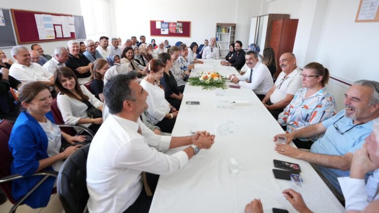 Bakan Tekin’den Akademi Giriş Sınavı’na Girecek Adaylara Mesaj