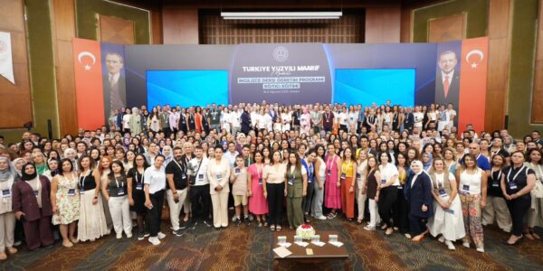 Bakan Tekin, “Türkiye Yüzyılı Maarif Modeli İngilizce Dersi Öğretim Programı Eğitici Eğitimi” ne Katıldı