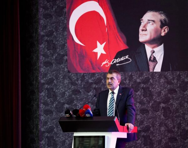 Bakan Tekin, Erzurum’da “İlçe Millî Eğitim Müdürleri Toplantısı”nda Hitap Etti