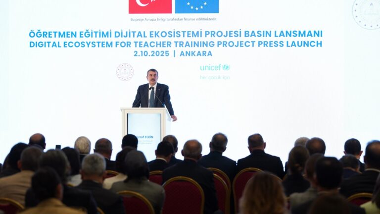 Bakan Tekin, “Öğretmen Eğitimi Dijital Ekosistemi” Projesi Tanıtım Programına Katıldı