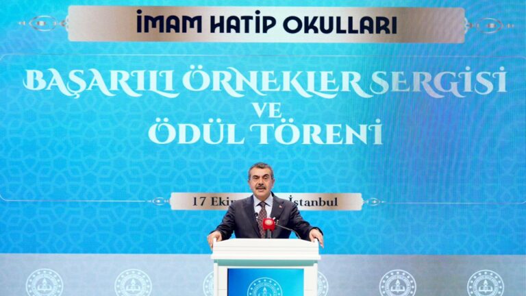 İmam Hatip Okulları Başarı Örnekleri Sergisi ve Ödül Töreni Gerçekleşti