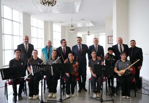 Bakan Tekin, Kafkas Üniversitesi Akademik Yılı Açılışı’na Katıldı
