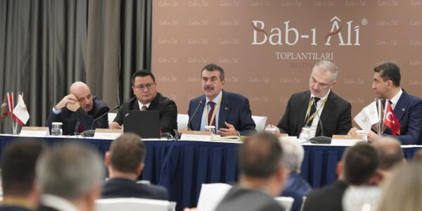 Bakan Tekin, Bab-I Ali Toplantıları’nın Konuğu Oldu