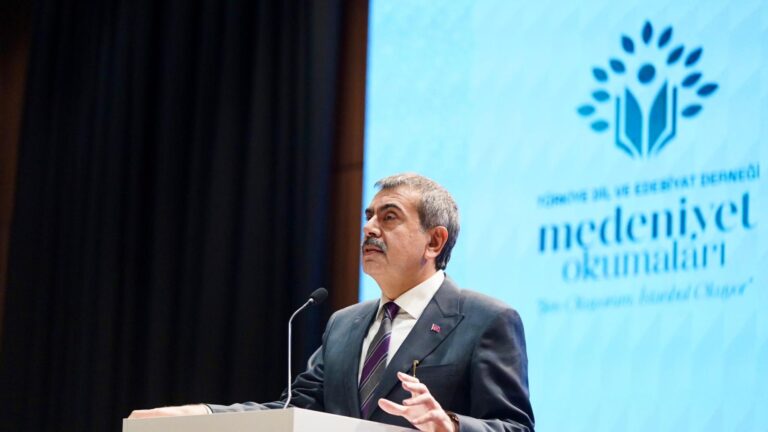 Bakan Tekin, “Medeniyet Okumaları Projesi 2025-2026 Dönemi Açılış Merasimi”ne Katıldı