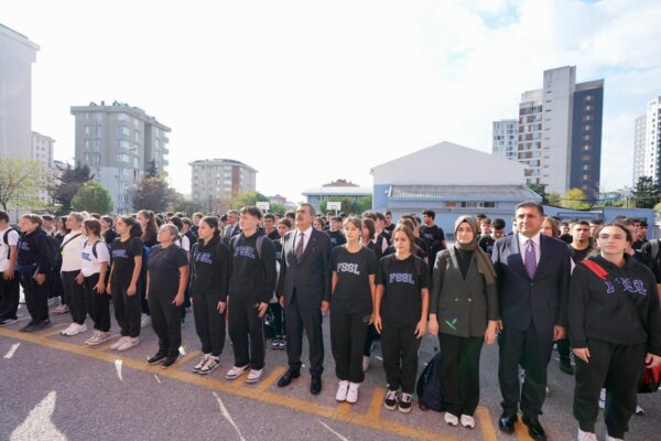 Bakan Tekin “Ülke Geneli Sınıf/Alan Zümresi Toplantısı”nda Hitap Etti