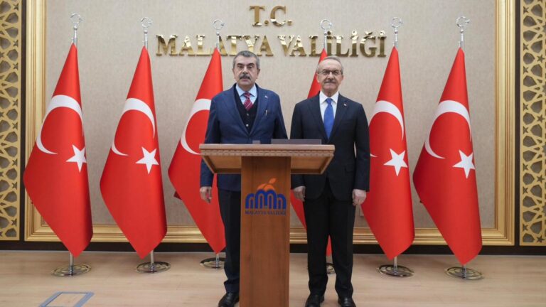 Bakan Tekin, Malatya’da Çeşitli Programlara Katıldı