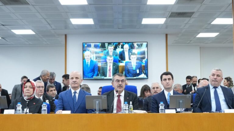 Bakan Tekin, TBMM Plan ve Bütçe Komisyonunda Bakanlığın 2026 Yılı Bütçesine İlişkin Sunum Yaptı