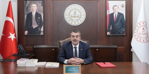 Bakan Tekin’in 24 Kasım Öğretmenler Günü Mesajı