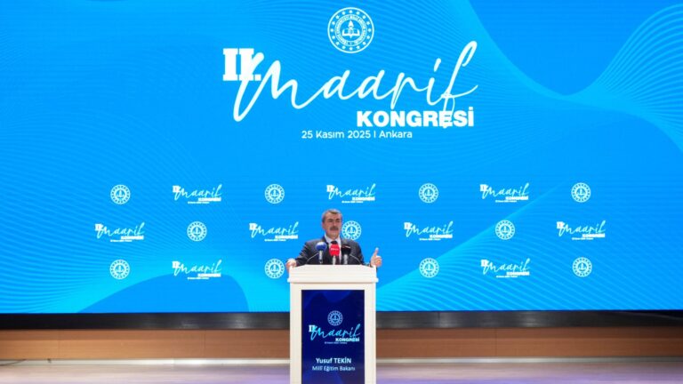 Öğretmenler, Ankara’da Düzenlenen “II. Maarif Kongresi”nde Buluştu