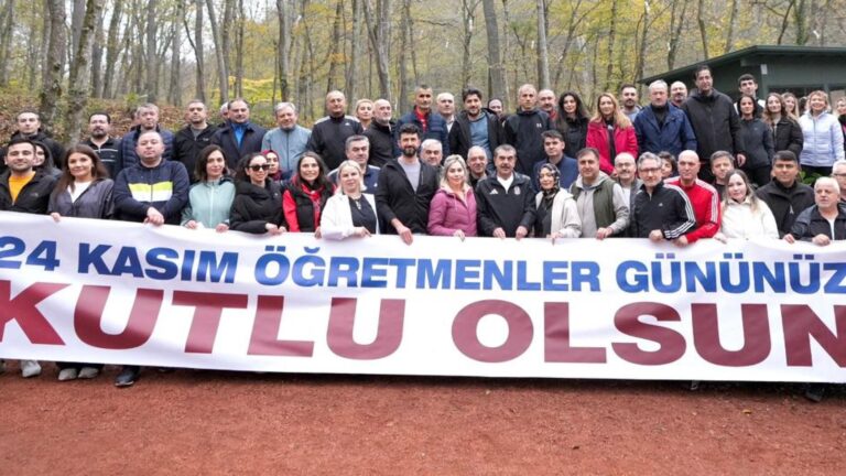Bakan Tekin, Öğretmenlerle Doğa Yürüyüşünde Bir Araya Geldi