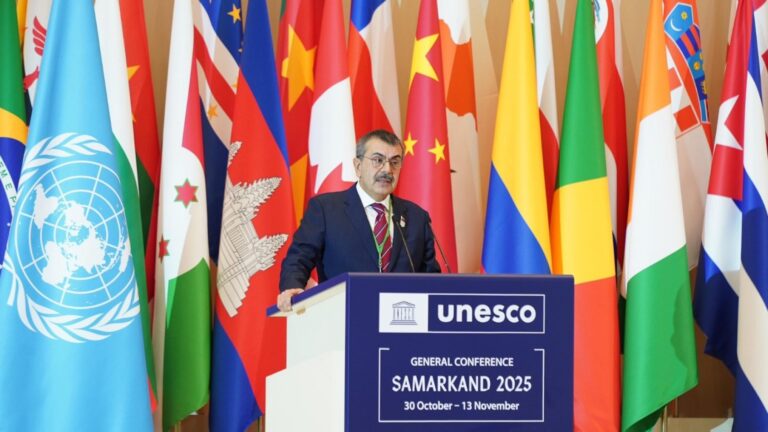 Bakan Tekin: 15 Aralık’ın Dünya Türk Dili Ailesi Günü İlan Edilmesi Kıymetli