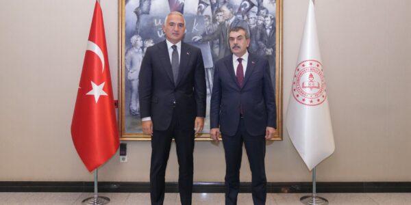 Bakan Tekin, Kültür ve Turizm Bakanı Ersoy’la Bir Araya Geldi