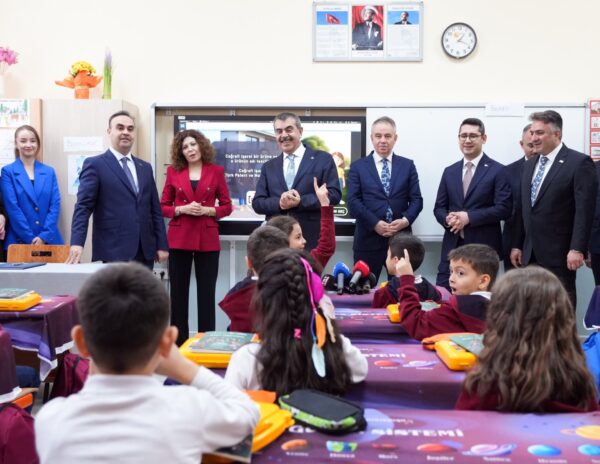Bakan Tekin ve Bakan Kacır, “Tutum, Yatırım Ve Türk Malları Haftası” Etkinliklerine Katıldı