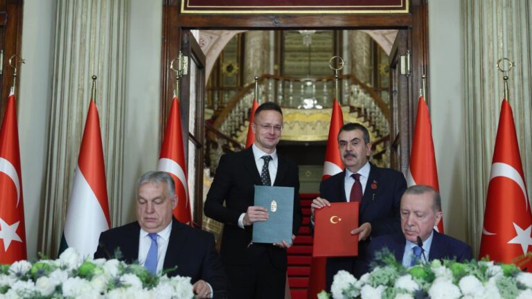 Türkiye ile Macaristan Arasında “2026-2028 Burs Programı Mutabakat Zaptı” İmzalandı