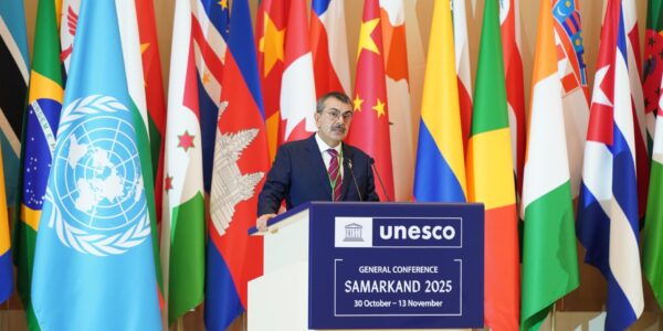 Bakan Tekin, “15 Aralık Dünya Türk Dili Ailesi Günü”nü Kutladı