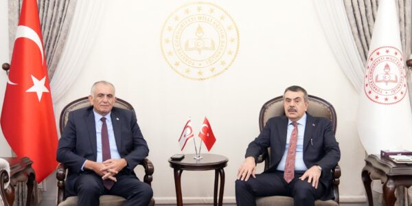Bakan Tekin, KKTC’li Mevkidaşı Çavuşoğlu ile Bir Araya Geldi