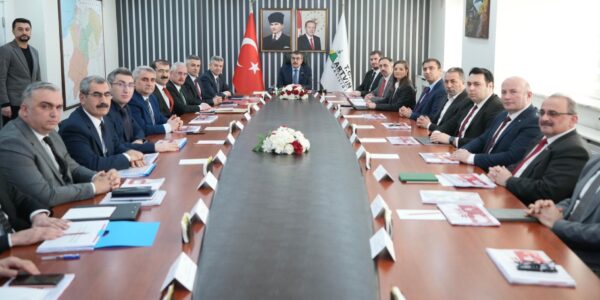 Bakan Tekin, Artvin’de İl Eğitim Değerlendirme Toplantısına Katıldı