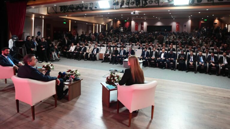 Bakan Tekin, “İhtisas Akademi’26” Programına Katıldı