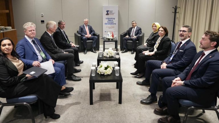 Bakan Tekin, OECD Genel Sekreteri Cormann ile Bir Araya Geldi