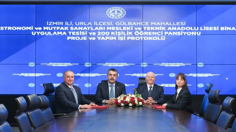 Urla’da Gastronomi Lisesi Yapımı İçin Protokol İmzalandı