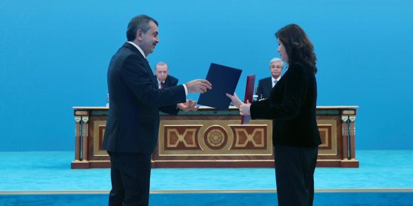 Kazakistan Tarafından Gaziantep’te Yaptırılan Hoca Ahmet Yesevi İlkokulu Açıldı
