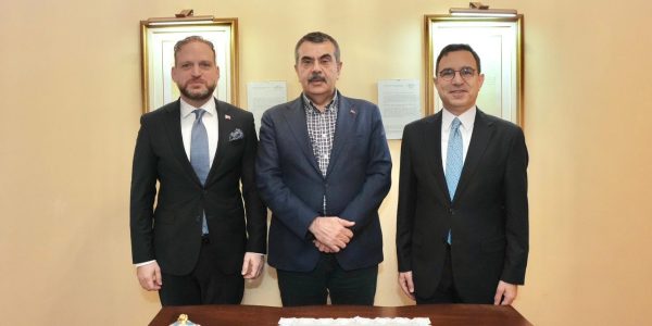 Bakan Tekin, St. Petersburg Başkonsolosluğunu Ziyaret Etti