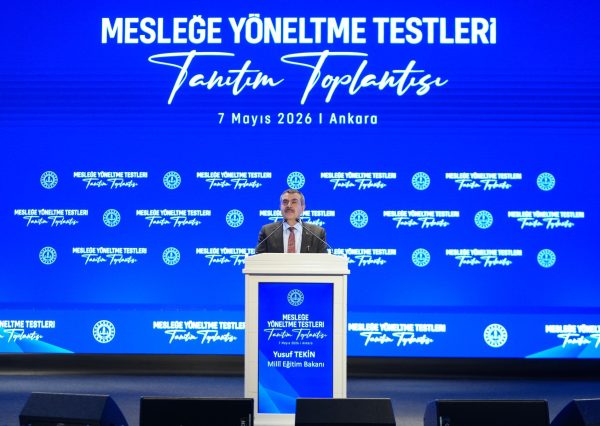 Bakan Tekin, “Mesleğe Yöneltme Testleri Tanıtım Toplantısı”na Katıldı