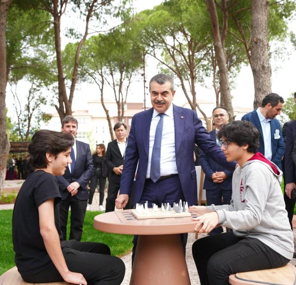 Bakan Tekin, “Fen Bahçeleri” Türkiye’nin Bilim Projesi Tanıtım Programında Konuştu