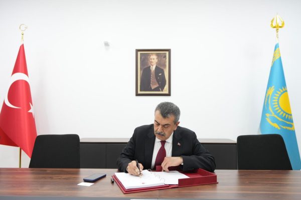 Bakan Tekin, TDT 9. Eğitim Bakanları Toplantısı’nı Değerlendirdi