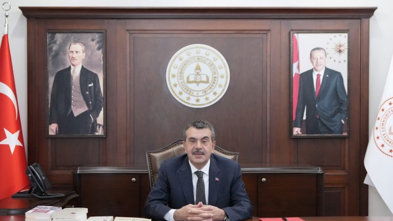 Bakan Tekin’den Kurban Bayramı Mesajı